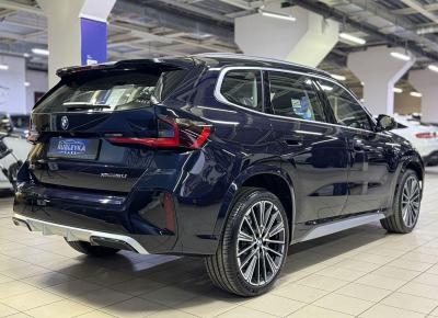 Фото BMW X1