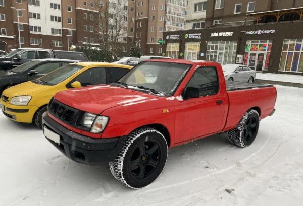 Nissan Navara (Frontier), 1999 год выпуска с двигателем Бензин, 700 000 RUB в г. Калининград