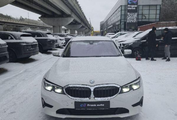 BMW 3 серия, 2020 год выпуска с двигателем Бензин, 2 850 000 RUB в г. Москва