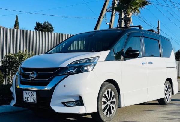 Nissan Serena, 2017 год выпуска с двигателем Бензин, 2 150 000 RUB в г. Сочи