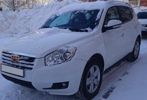 Geely Emgrand X7, 2015 год выпуска с двигателем Бензин, 980 000 RUB в г. Сургут