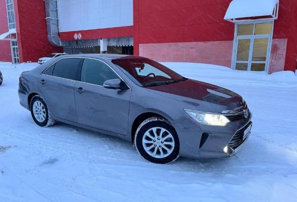 Toyota Camry, 2015 год выпуска с двигателем Бензин, 2 240 000 RUB в г. Сургут