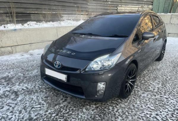 Toyota Prius, 2011 год выпуска с двигателем Гибрид, 1 400 000 RUB в г. Чита