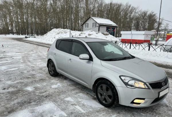 Kia Ceed, 2012 год выпуска с двигателем Бензин, 950 000 RUB в г. Архангельск