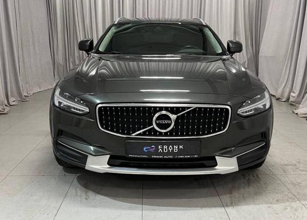 Volvo V90 Cross Country, 2018 год выпуска с двигателем Бензин, 3 350 000 RUB в г. Москва