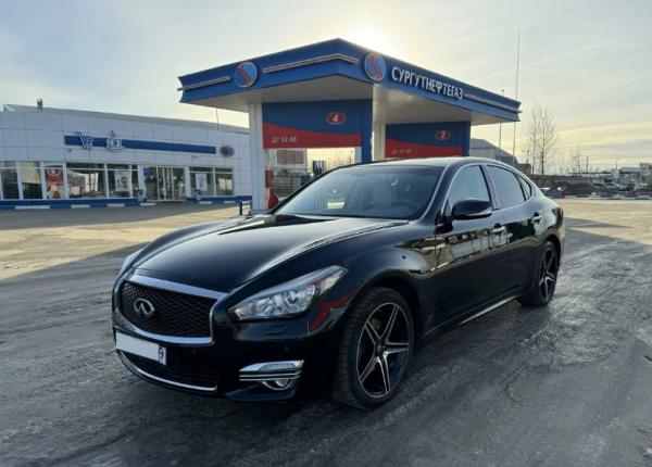 Infiniti Q70, 2016 год выпуска с двигателем Бензин, 2 690 000 RUB в г. Тверь