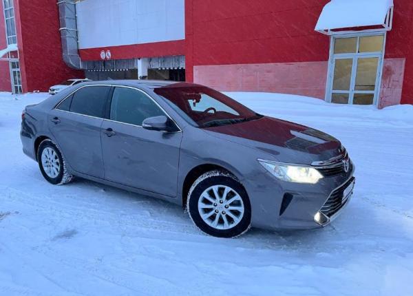 Toyota Camry, 2015 год выпуска с двигателем Бензин, 2 240 000 RUB в г. Сургут