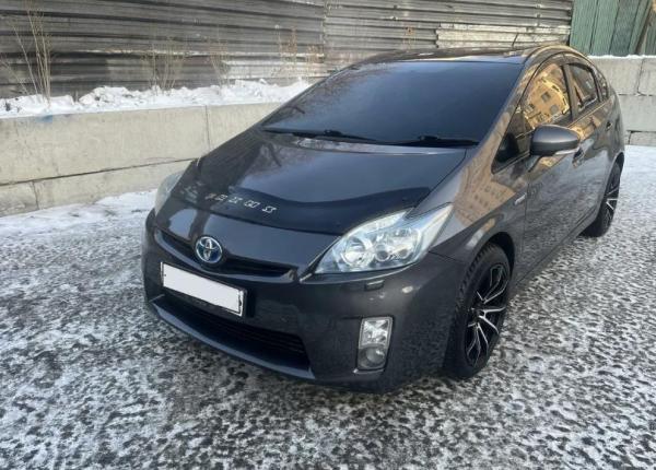 Toyota Prius, 2011 год выпуска с двигателем Гибрид, 1 400 000 RUB в г. Чита