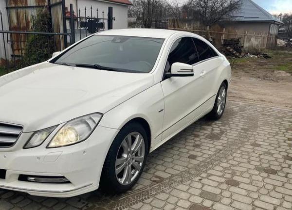 Mercedes-Benz E-класс, 2010 год выпуска с двигателем Бензин, 1 600 000 RUB в г. Калининград