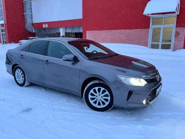 Toyota Camry, 2015 год выпуска с двигателем Бензин, 2 240 000 RUB в г. Сургут