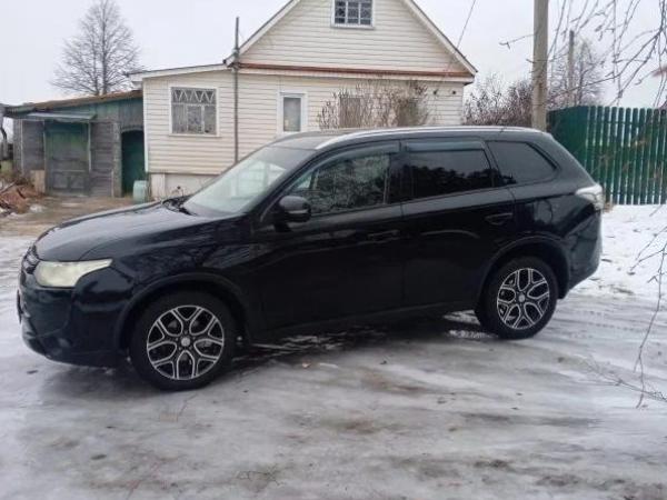 Mitsubishi Outlander, 2014 год выпуска с двигателем Бензин, 1 590 000 RUB в г. Владимир