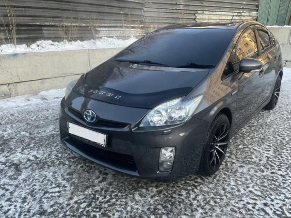 Toyota Prius, 2011 год выпуска с двигателем Гибрид, 1 400 000 RUB в г. Чита