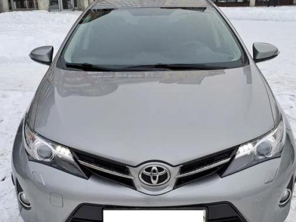 Toyota Auris, 2013 год выпуска с двигателем Бензин, 1 500 000 RUB в г. Архангельск