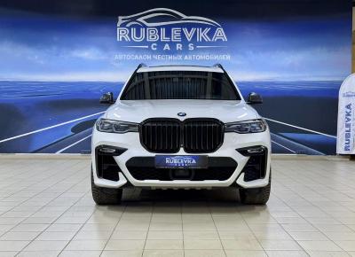 Фото BMW X7