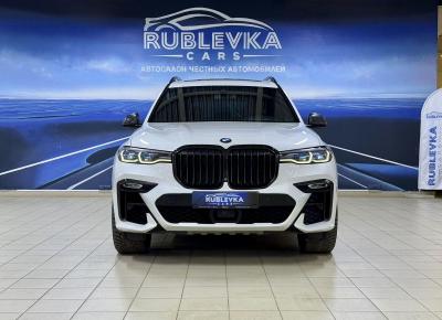 Фото BMW X7