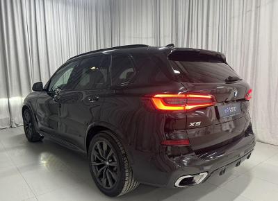 Фото BMW X5