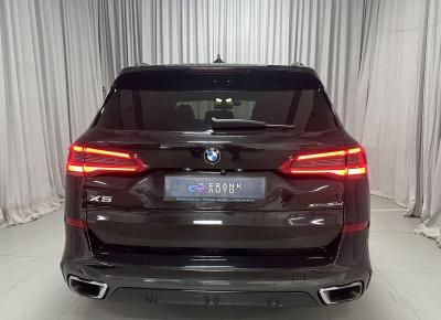 Фото BMW X5