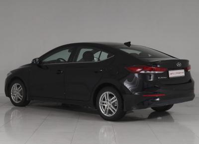 Фото Hyundai Elantra