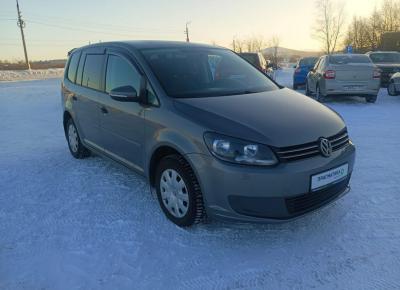 Фото Volkswagen Touran