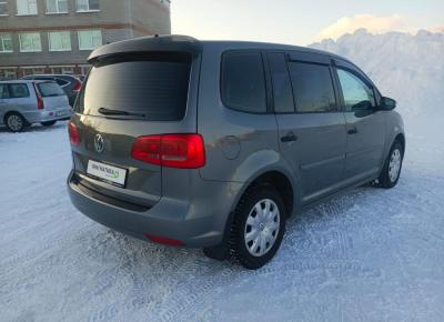 Фото Volkswagen Touran