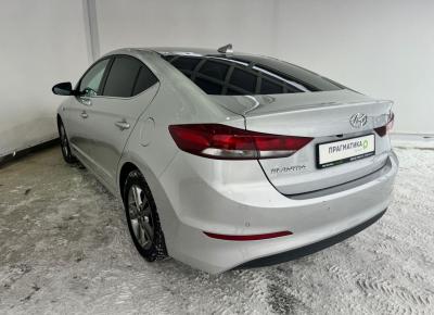 Фото Hyundai Elantra