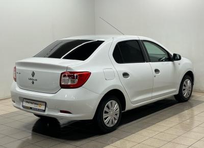 Фото Renault Logan