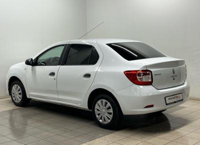 Фото Renault Logan