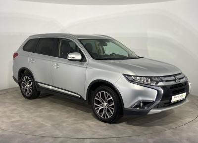 Фото Mitsubishi Outlander