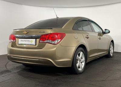 Фото Chevrolet Cruze