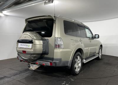 Фото Mitsubishi Pajero