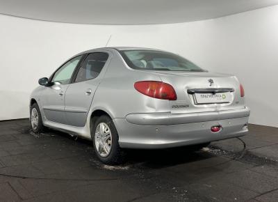 Фото Peugeot 206