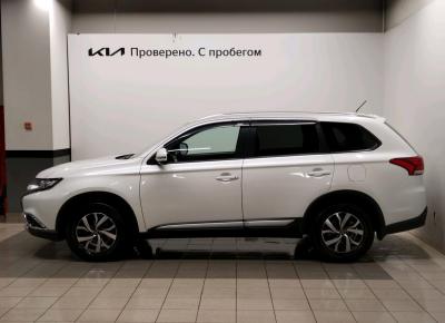 Фото Mitsubishi Outlander