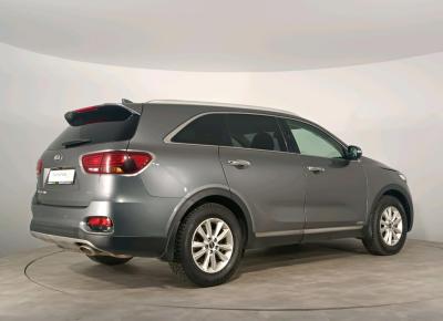 Фото Kia Sorento