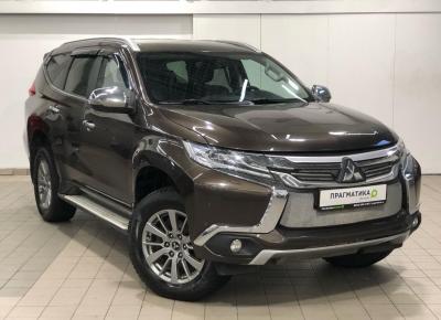 Фото Mitsubishi Pajero Sport