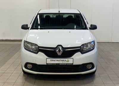 Фото Renault Logan