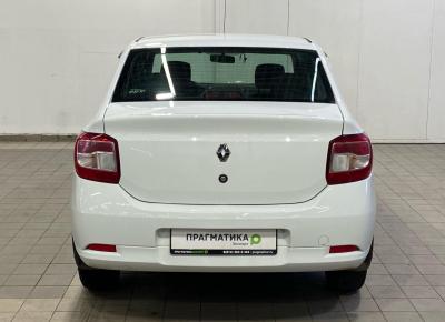 Фото Renault Logan