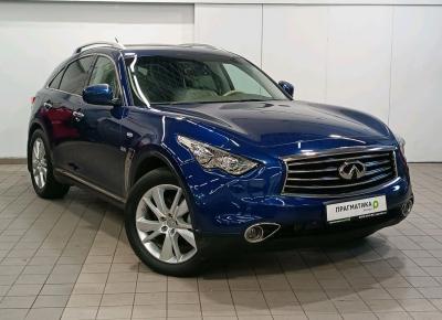 Фото Infiniti QX70