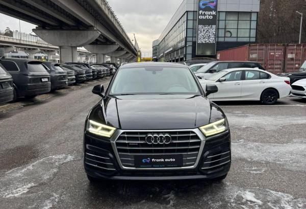 Audi Q5, 2017 год выпуска с двигателем Бензин, 2 600 000 RUB в г. Москва