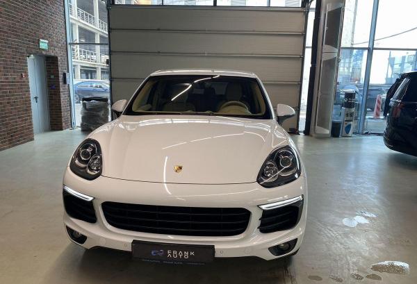 Porsche Cayenne, 2015 год выпуска с двигателем Бензин, 4 100 000 RUB в г. Москва