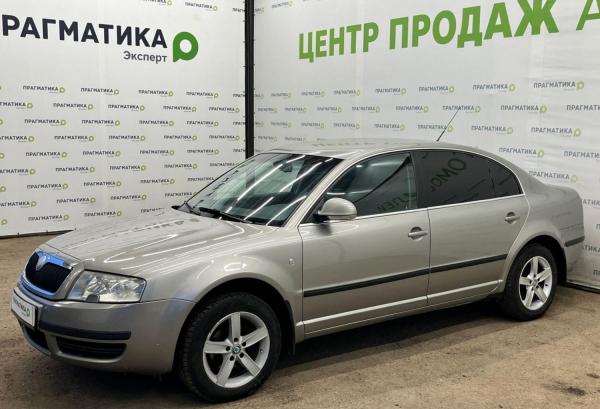 Skoda Superb, 2007 год выпуска с двигателем Бензин, 650 000 RUB в г. Псков