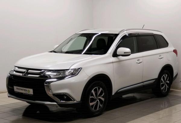 Mitsubishi Outlander, 2015 год выпуска с двигателем Бензин, 1 899 000 RUB в г. Санкт-Петербург