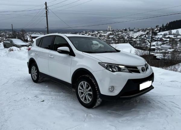 Toyota RAV4, 2014 год выпуска с двигателем Бензин, 2 250 000 RUB в г. Нижний Тагил