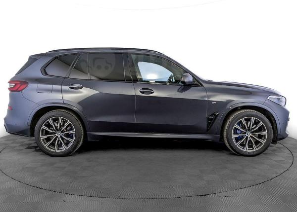 BMW X5, 2020 год выпуска с двигателем Дизель, 4 000 000 RUB в г. Москва