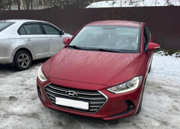 Hyundai Elantra, 2017 год выпуска с двигателем Бензин, 1 400 000 RUB в г. Смоленск