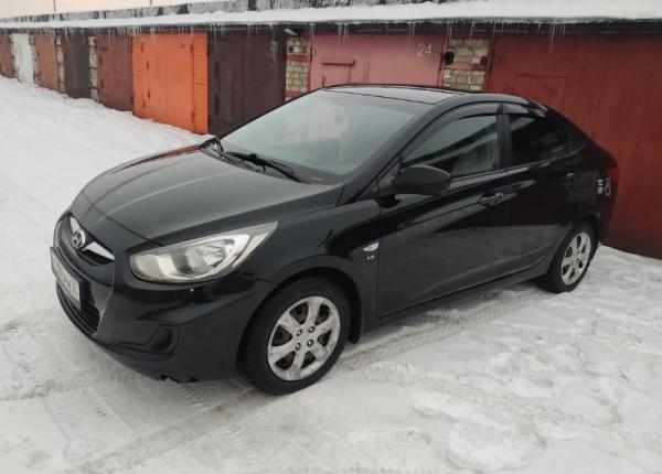 Hyundai Solaris, 2013 год выпуска с двигателем Бензин, 1 000 000 RUB в г. Череповец