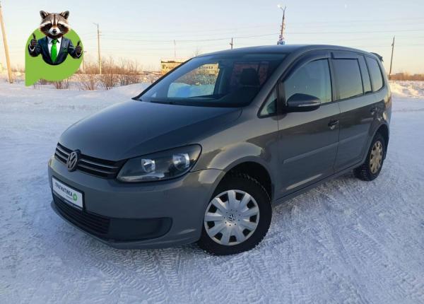 Volkswagen Touran, 2010 год выпуска с двигателем Бензин, 900 000 RUB в г. Мончегорск