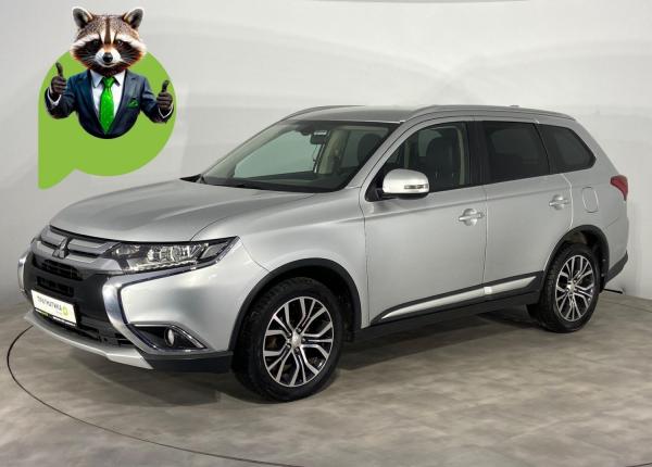 Mitsubishi Outlander, 2017 год выпуска с двигателем Бензин, 1 975 000 RUB в г. Санкт-Петербург