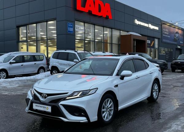 Toyota Camry, 2022 год выпуска с двигателем Бензин, 3 700 000 RUB в г. Мурманск