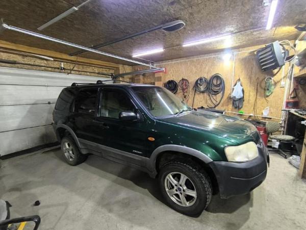 Ford Escape, 2001 год выпуска с двигателем Бензин, 700 000 RUB в г. Якутск