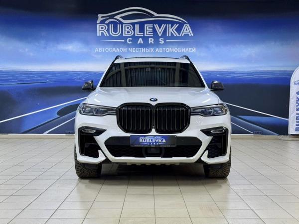 BMW X7, 2020 год выпуска с двигателем Дизель, 7 990 000 RUB в г. Москва